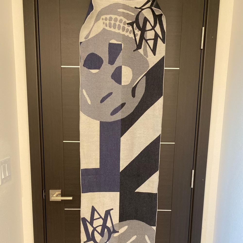 Alexander McQueen scarf